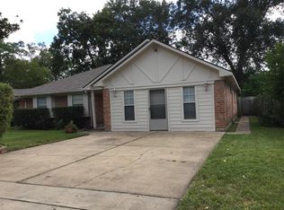 9825 Casa Loma Dr, Houston, TX 77041