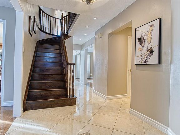 4th image of 211 Rushdale Dr