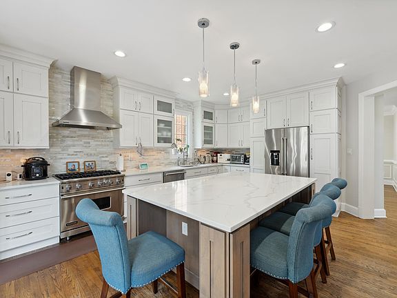5th image of 6684 Avignon Blvd