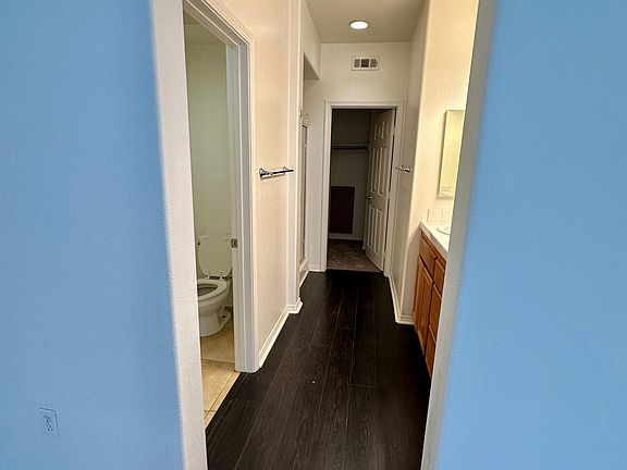 5th image of 291 Riverdale Ct APT 117