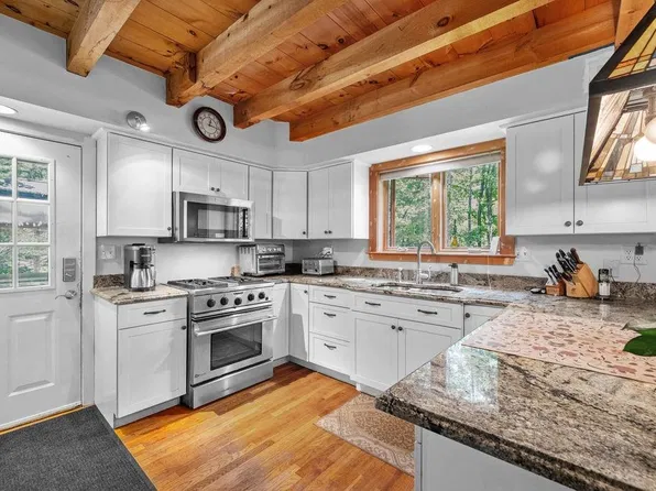 94 Old Lee Road, Newfields, NH 03856