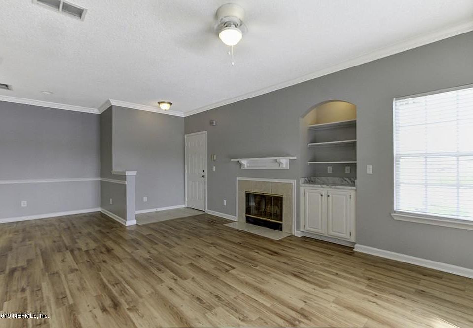 1st image of 10000 GATE Parkway N #1422