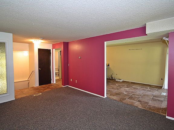 2nd image of 1372 Mill Creek Dr #31