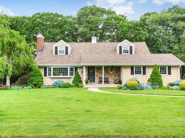 72 Elliott Road, Trumbull, CT 06611