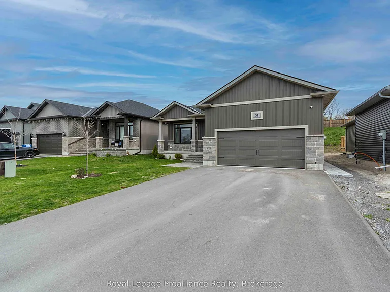 31B Schmidt Way — Photo 2