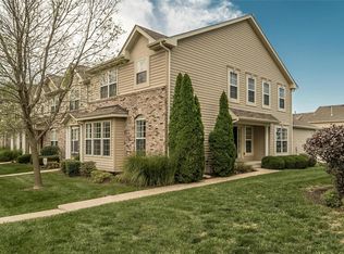 233 Coachgate Ln, Ballwin, MO 63021