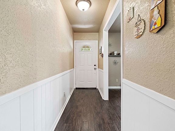 2nd image of 109 Heights Park Dr