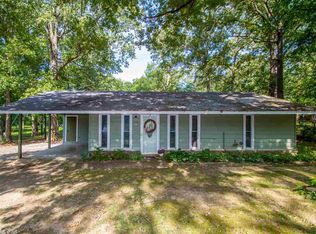 34 Fairfield Dr, North Little Rock, AR 72120