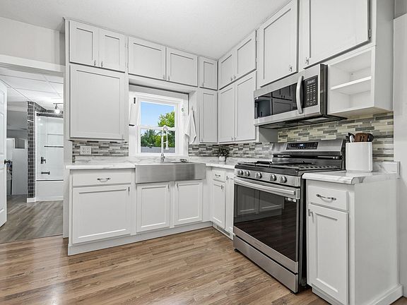 5th image of 308 Perrin Ave