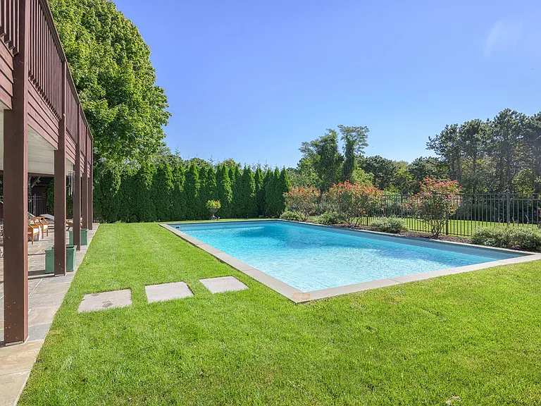 4 Blackwatch Ct — Photo 29