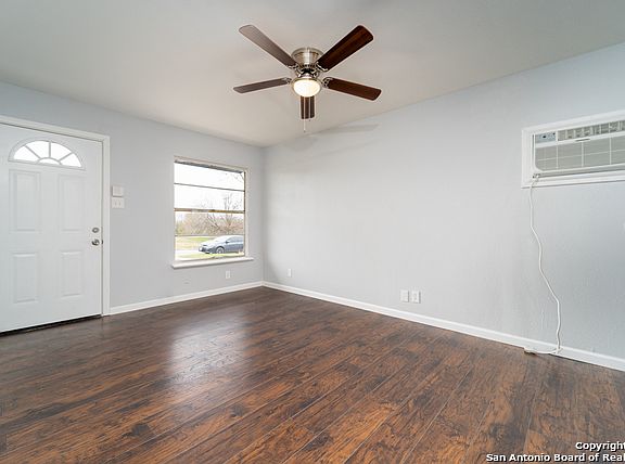5th image of 5931 Middlefield Dr