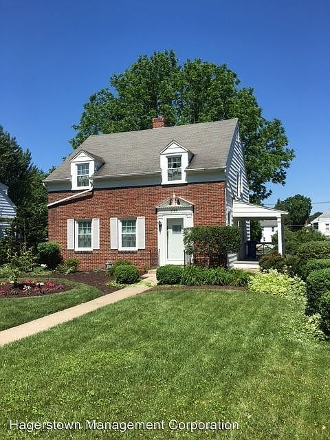 1st image of 835 Woodland Way