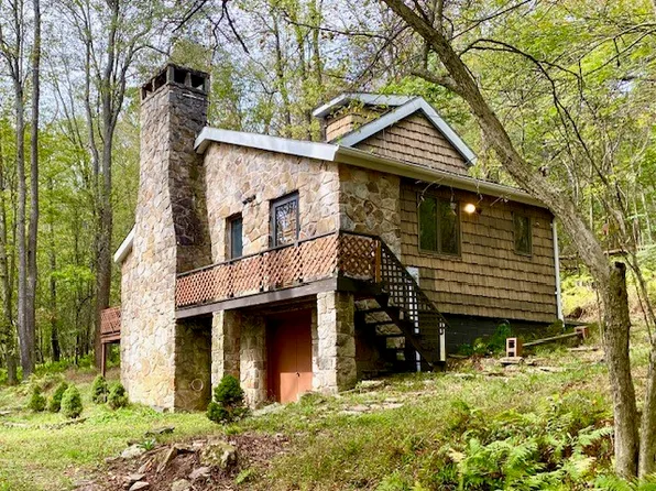 27B-28A Old Farm Rd, Central City, PA 15926