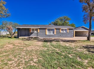 1300 S 11th St, Slaton, TX 79364