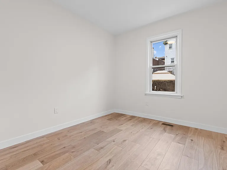 3 Edison Pl #1 — Photo 13