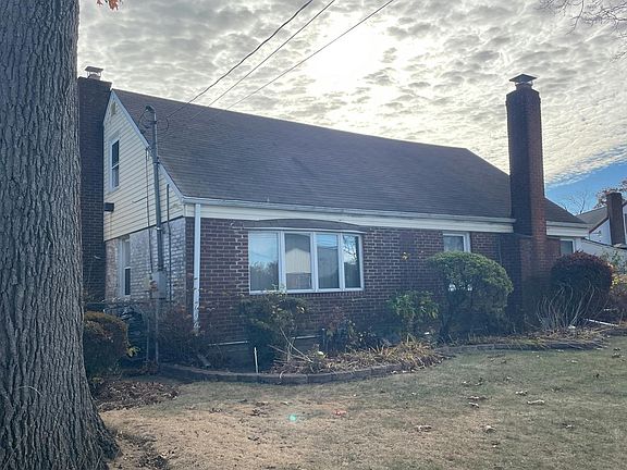 3rd image of 33 Ridgewood St