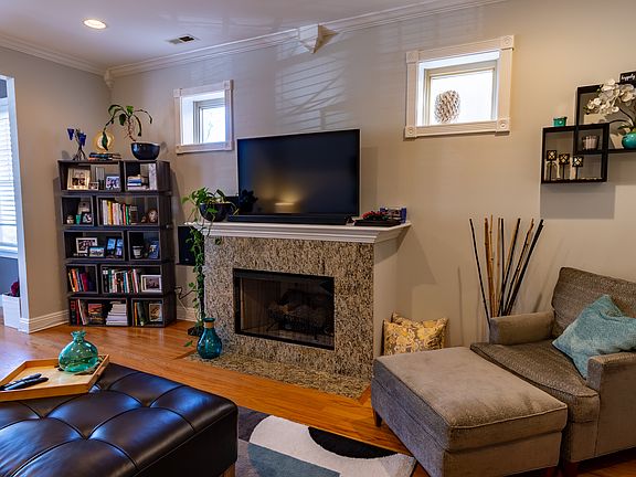 4th image of 1429 W Birchwood Ave APT 1E