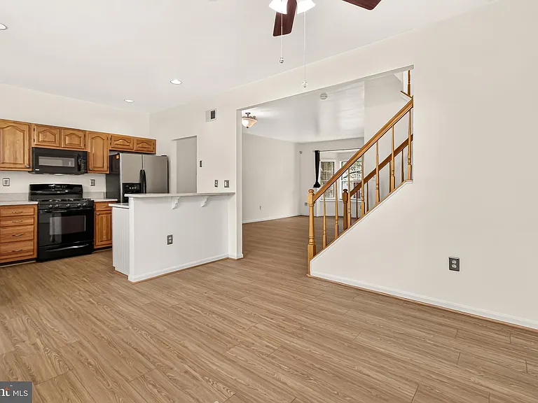 14637 Stream Pond Dr — Photo 22