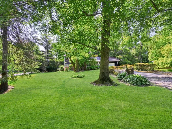 28 Red Brook Road, Great Neck, NY 11024