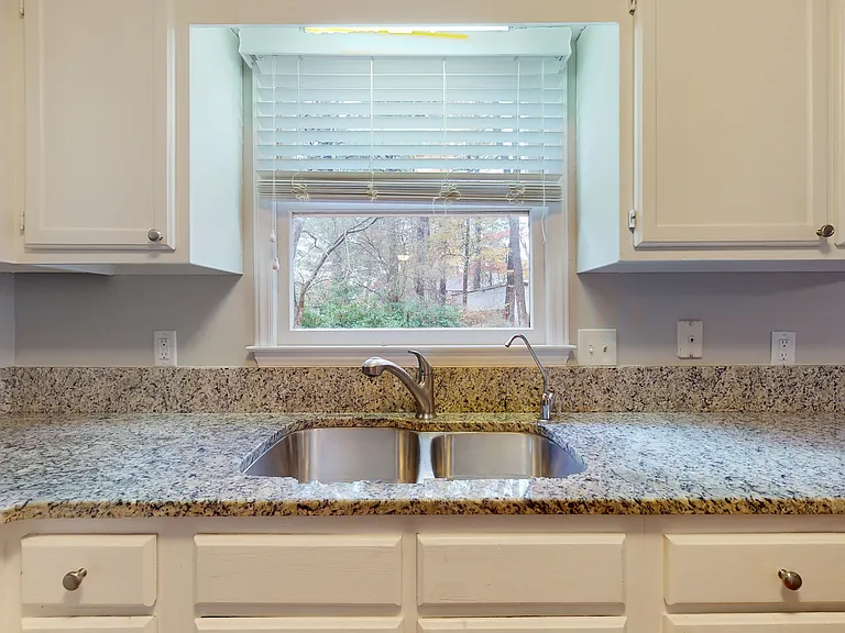 103 Bushberry Ct — Photo 16