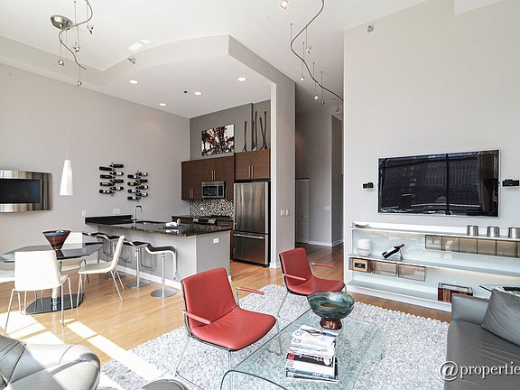 Kitchen/Living Room