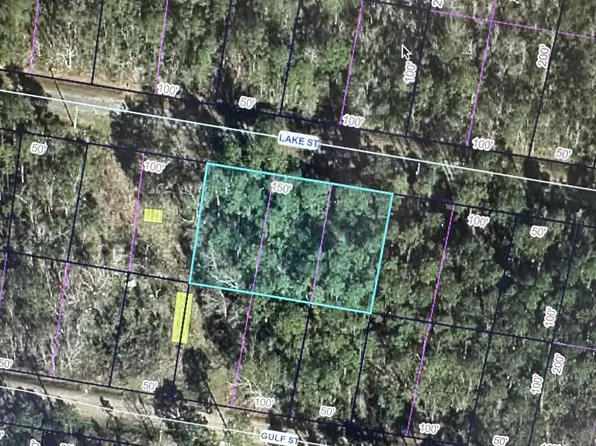 Nhn Lake St, Waveland, MS 39576