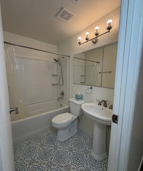 1 Broomsedge Ct — Photo 17