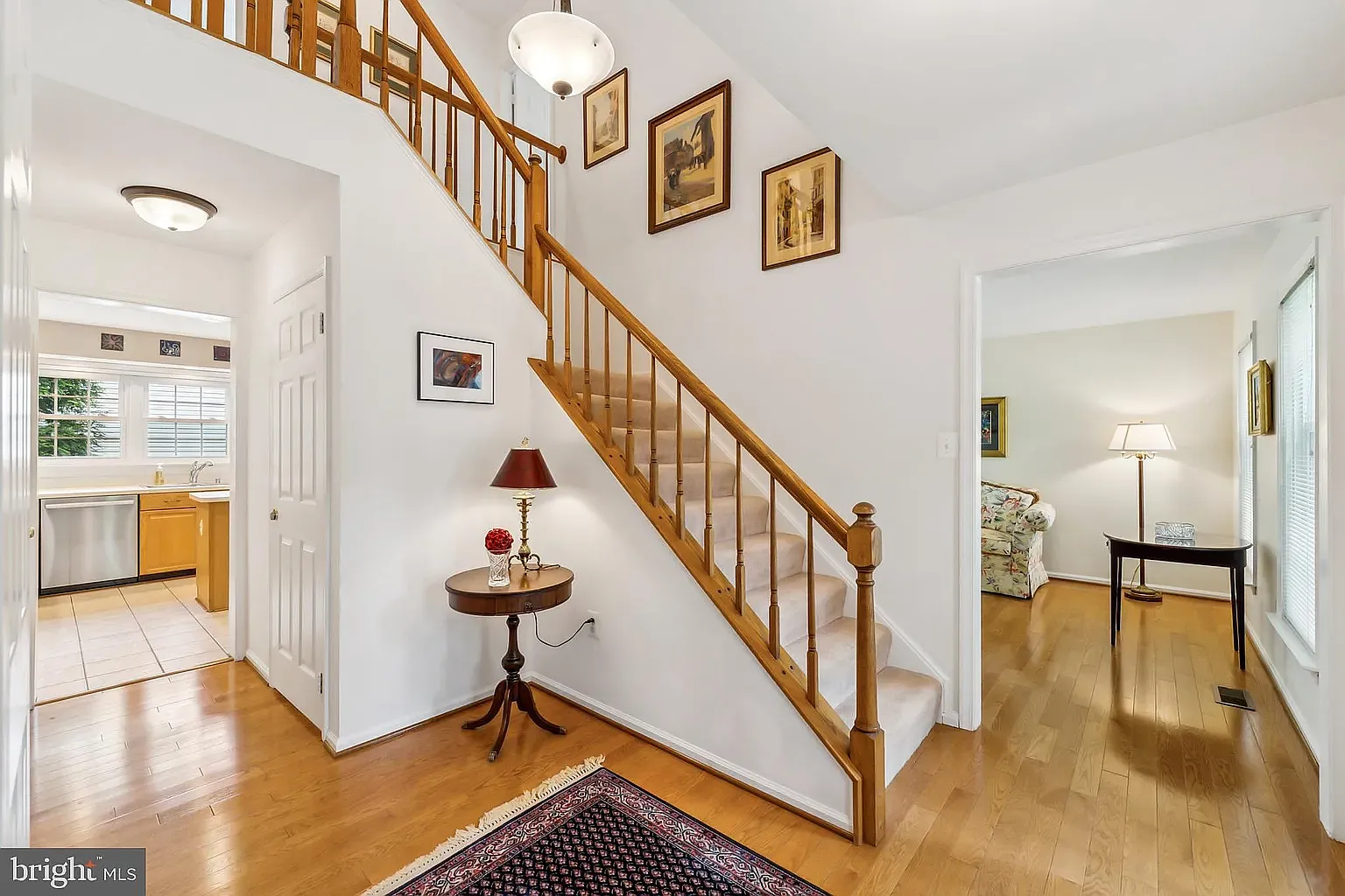 4 bed, 3.5 bath, 3202 sqft, $4,095 — Photo 2