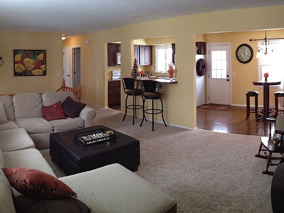 5th image of 801 Karin Dr
