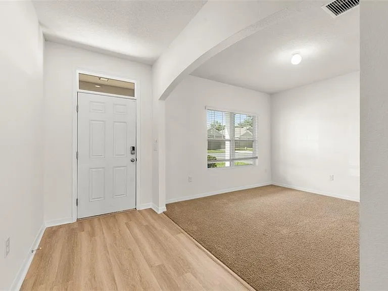 8008 SW 62nd Ct — Photo 5