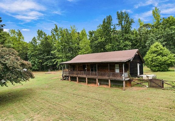2nd image of 965 Garrison Rd