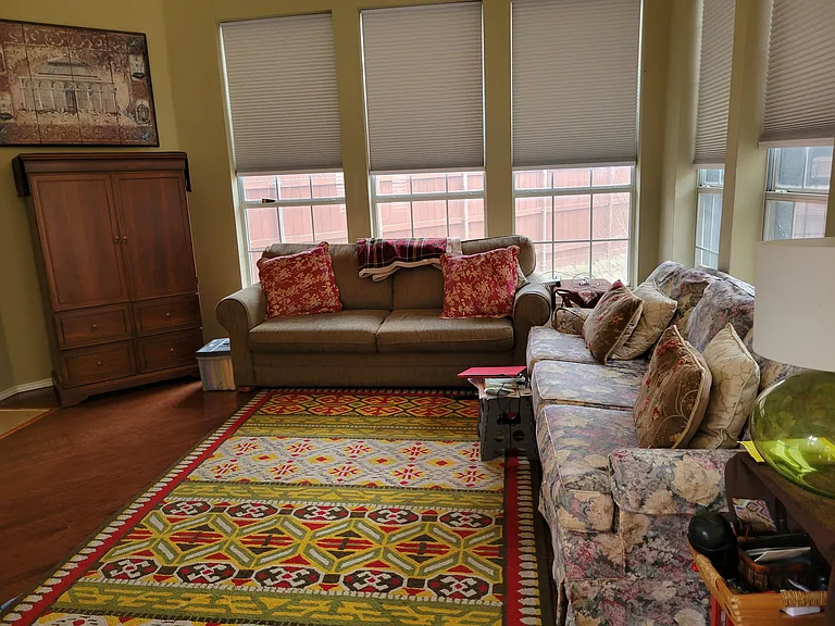 4320 Burnhill Dr — Photo 2