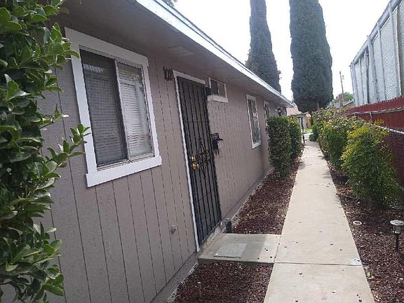 2nd image of 1137 E Harvard Ave APT 101