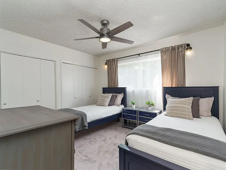4140 Meadow Lark Dr — Photo 16