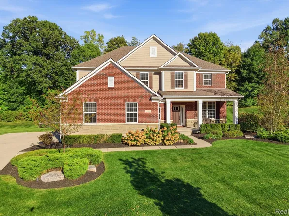 23395 Millwood East Ct, South Lyon, MI 48178