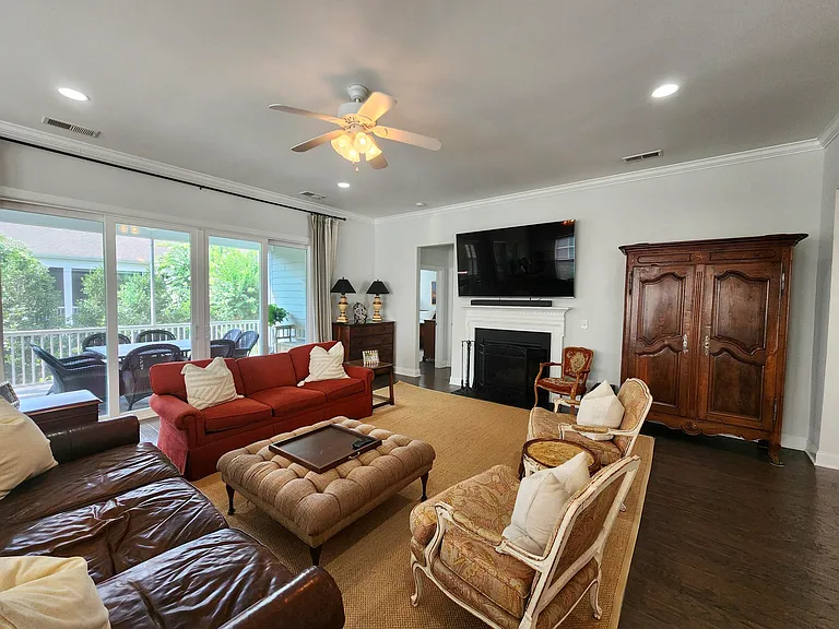 2312 Skyler Dr — Photo 4