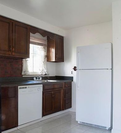 4th image of 634 E Pgh McK Blvd