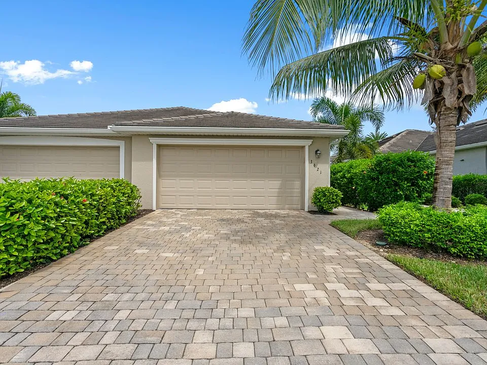 3621 Crimson Ln