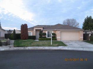 5552 W Hammond Ave, Fresno, CA 93722