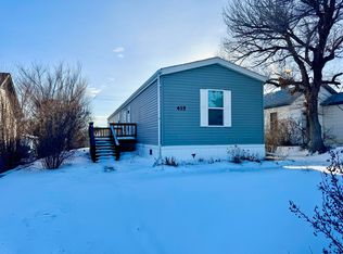 415 Indian St, Wolf Pt, MT 59201