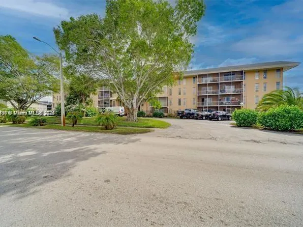 4848 NW 24th Ct APT 230, Fort Lauderdale, FL 33313