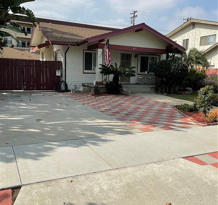 1st image of 425 Newport Ave