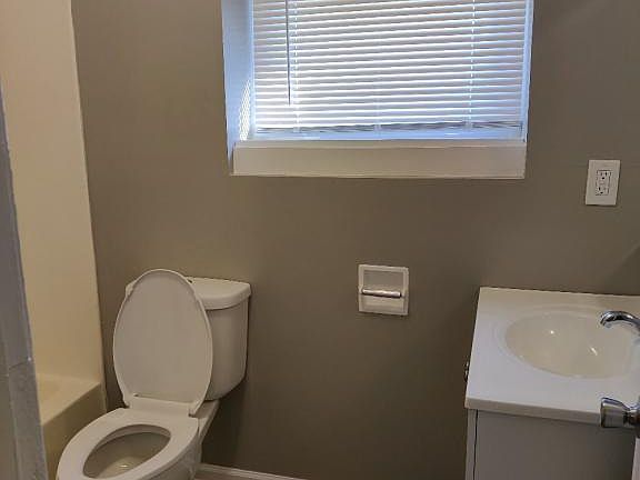 2nd image of 501 N 7th St APT B