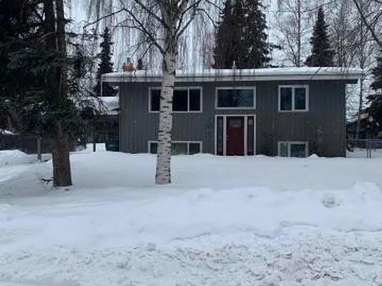 4010 Crosson Dr — Photo 20