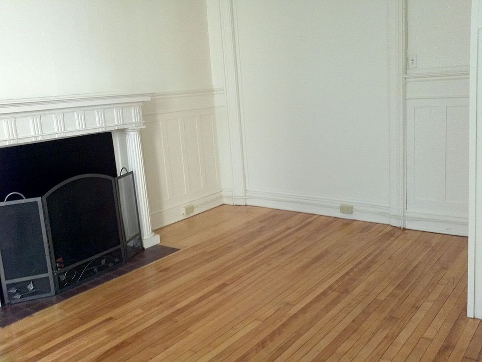 2nd image of 1218 Graham Ave APT 3