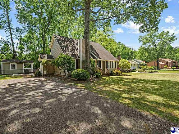 2nd image of 3167 Beechwood Rd