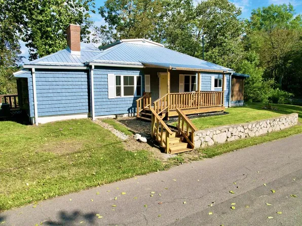 205 Phillipi Hollow Rd, Atkins, VA 24311
