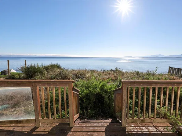 622 Hutton Rd, Comox Valley, BC V9M 3V5