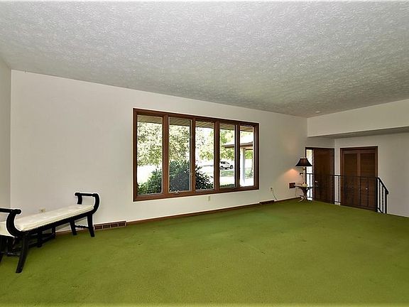 4th image of 5717 Janet Blvd