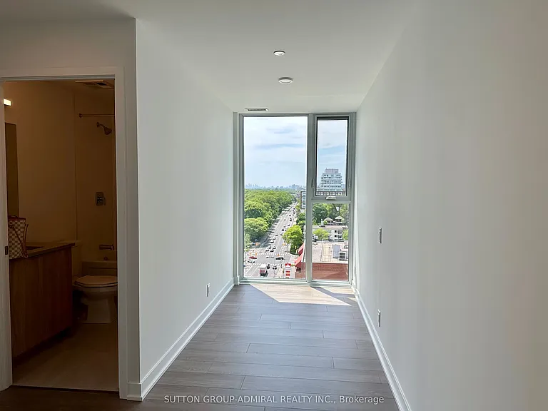 1660 Bloor St W #1110 — Photo 17